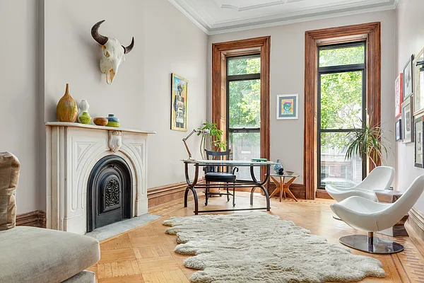 Rented by Compass | media 12