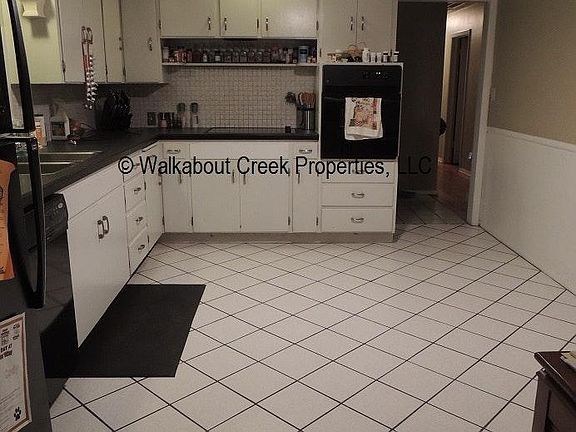 KITCHEN VIEW 2