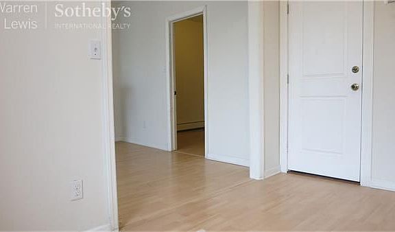 3rd image of 15 Palmetto St #2