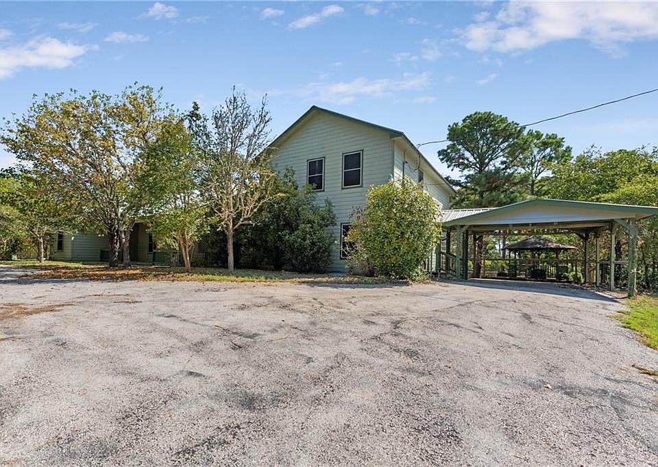 1st image of 110 E Keanahalululu Ln