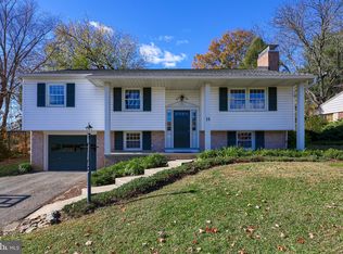 14 Fresh Meadow Dr, Lancaster, PA 17603
