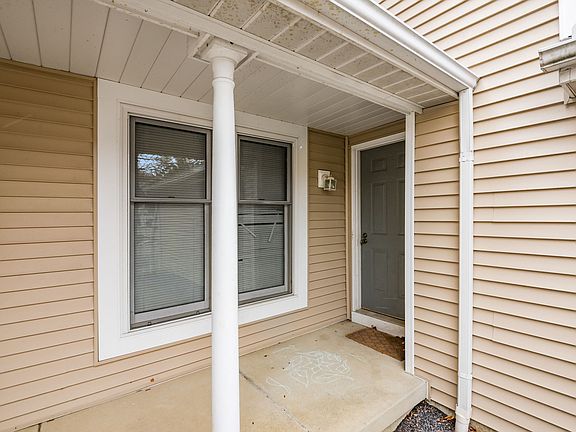 5th image of 5884 Parkbridge Ln