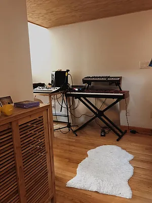 Rented by In Haus LLC | media 3