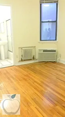 Rented by HOME RESIDENTIAL LLC | media 7