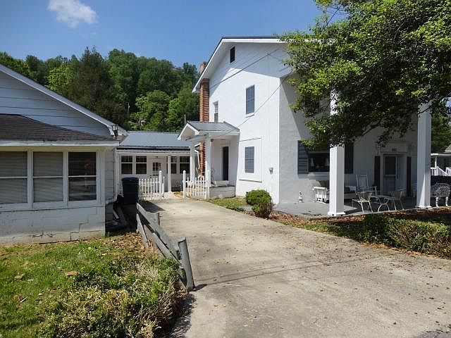 1st image of 1162 Auxier Ave