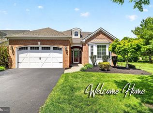 8 Tuscany Dr, West Windsor, NJ 08550