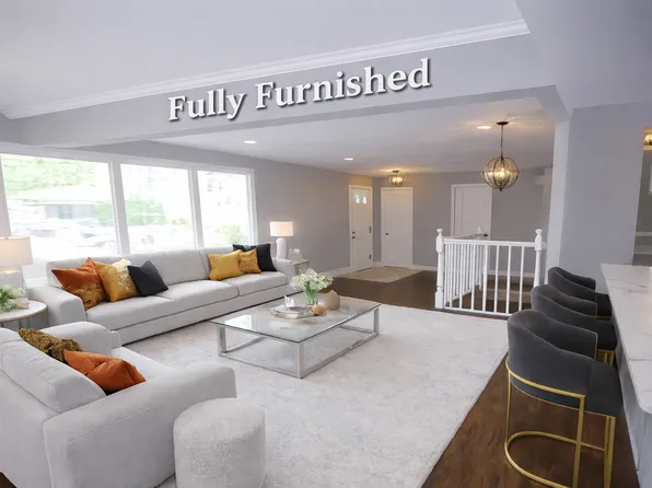 (undisclosed Address), Highland, IN 46322