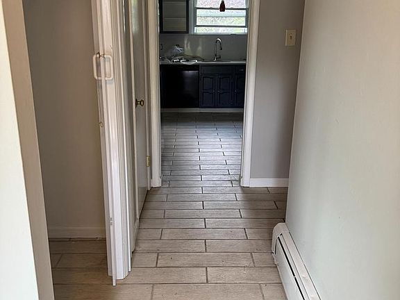 2nd image of 509 Winding Way
