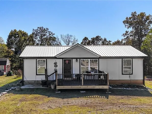 353 Cherokee Trl, Ball Ground, GA 30107
