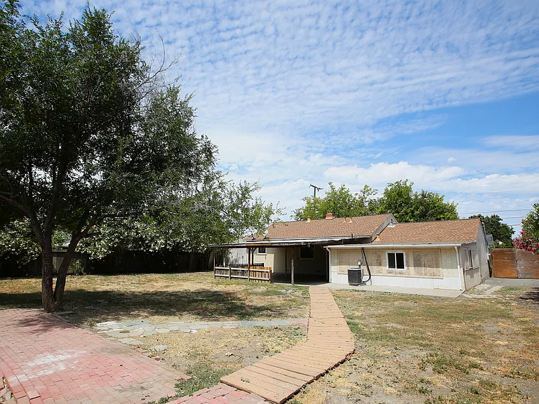 2020 Leland Way — Photo 25