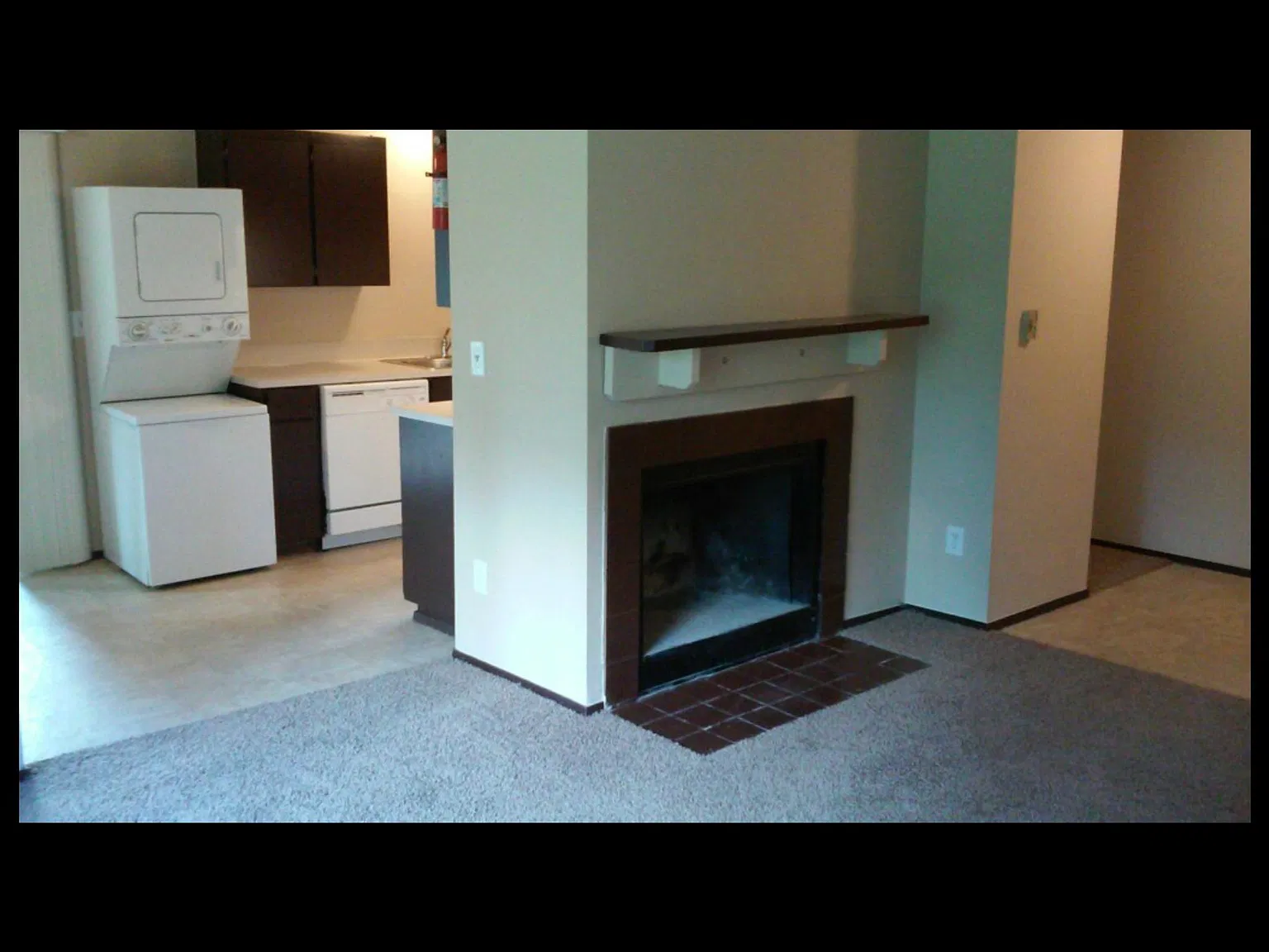 2 bed, 900 sqft, $1,425 — Photo 3
