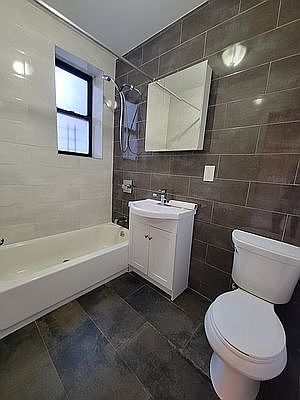 3rd image of 184 Nagle Ave APT 4C