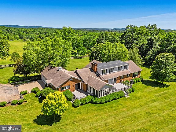 2nd image of 1310 Delaplane Grade Rd