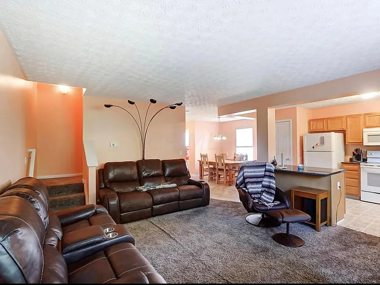 3758 Dunlane Ct — Photo 12