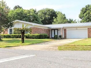 524 Juanita Dr, Destin, FL 32541
