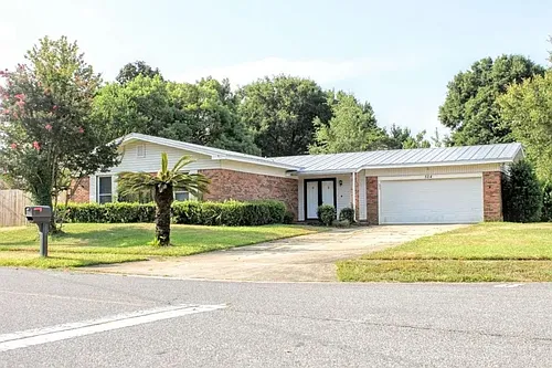524 Juanita Dr Photo 1