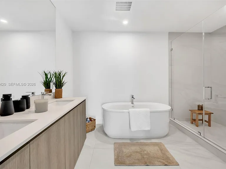 17550 Collins Ave #801 — Photo 23