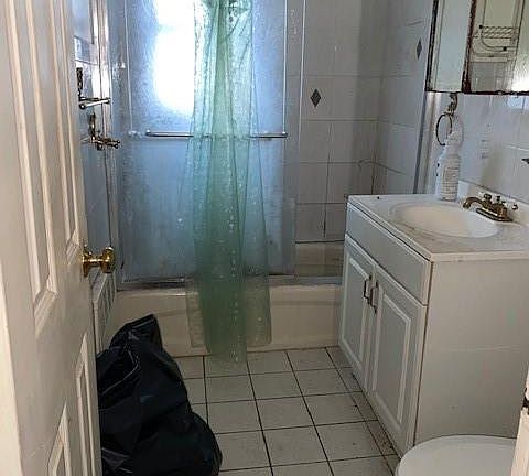 3rd image of 8818 Avenue M