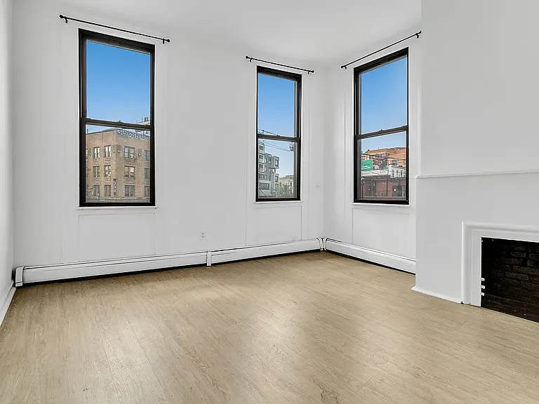 4 Stanwix St #3R — Photo 1