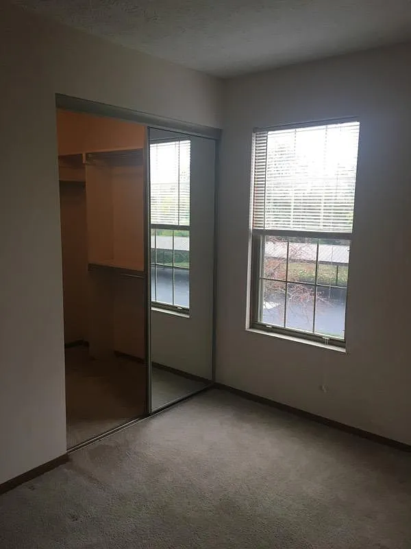 1 bed, 850 sqft, $1,310 — Photo 4
