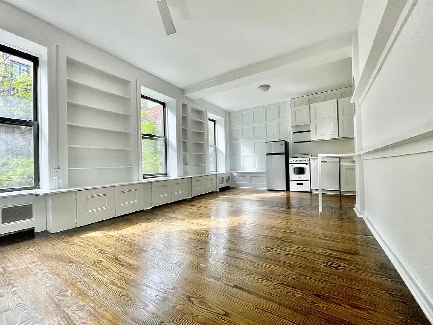 38 MacDougal Street — Photo 1