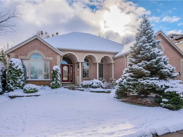 63 Templeton Dr, Kitchener, ON N2A 4G1