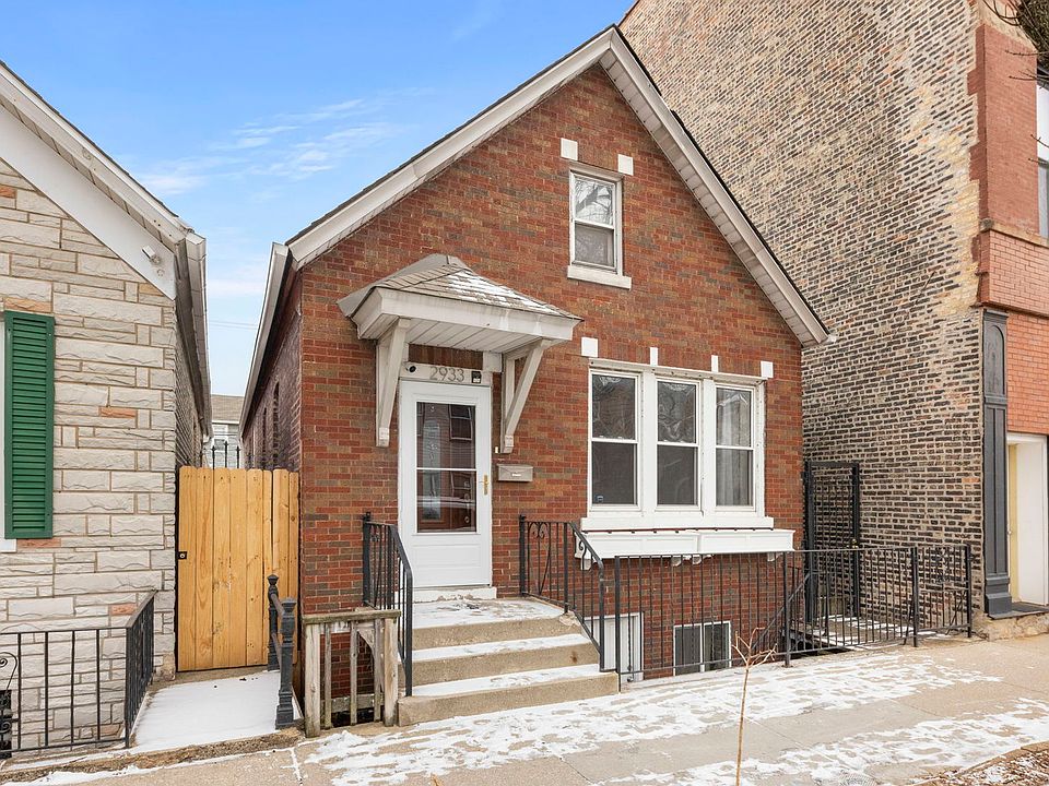 2nd image of 2933 S Throop St