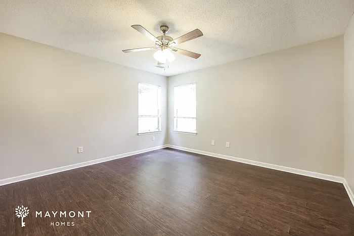 313 Hampton Ridge Dr — Photo 8