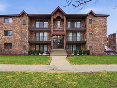 17 N Madison Ave APT 2, La Grange, IL, 60525