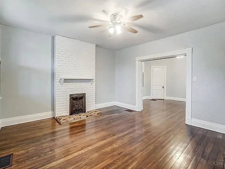 2312 Norwood Ave — Photo 6