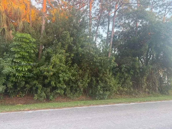 5200 Hickory Dr, Fort Pierce, FL 34982