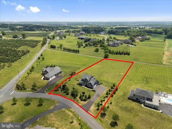 121 Nittany South Way, Stephens City, VA 22655