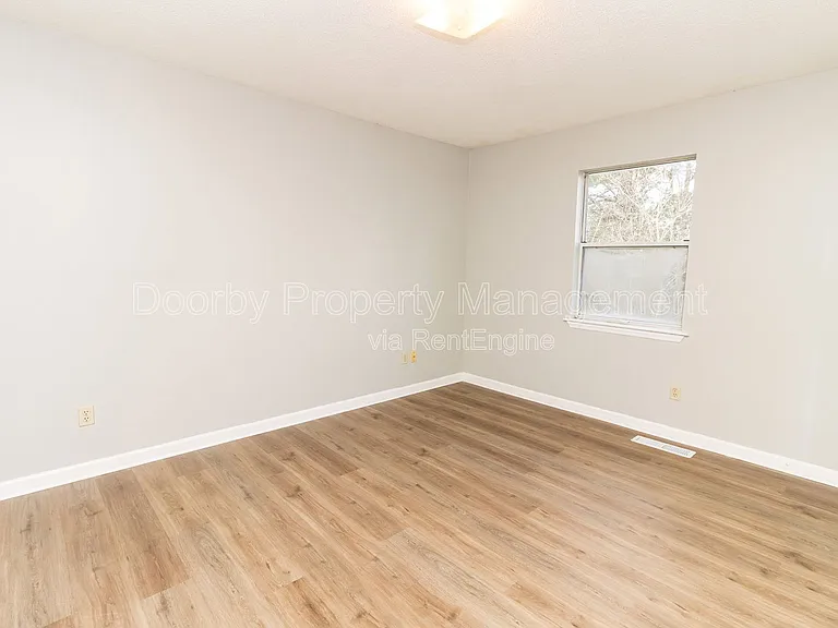 7808 Holiday Hills Cir #A — Photo 10