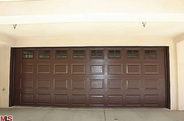 3 bed, 1600 sqft, $4,050 — Photo 2