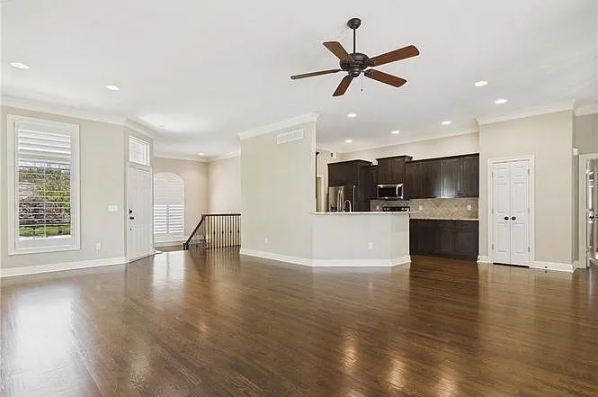 11844 S Hallet St — Photo 10