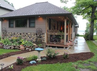 7321 W Wind Lake Rd, Wind Lake, WI 53185