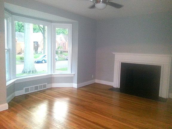 4th image of 6415 Lansdowne Ave