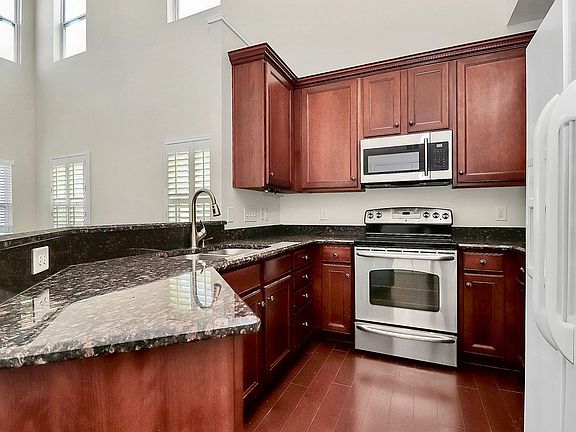 4th image of 4602 Craigmoss Ln