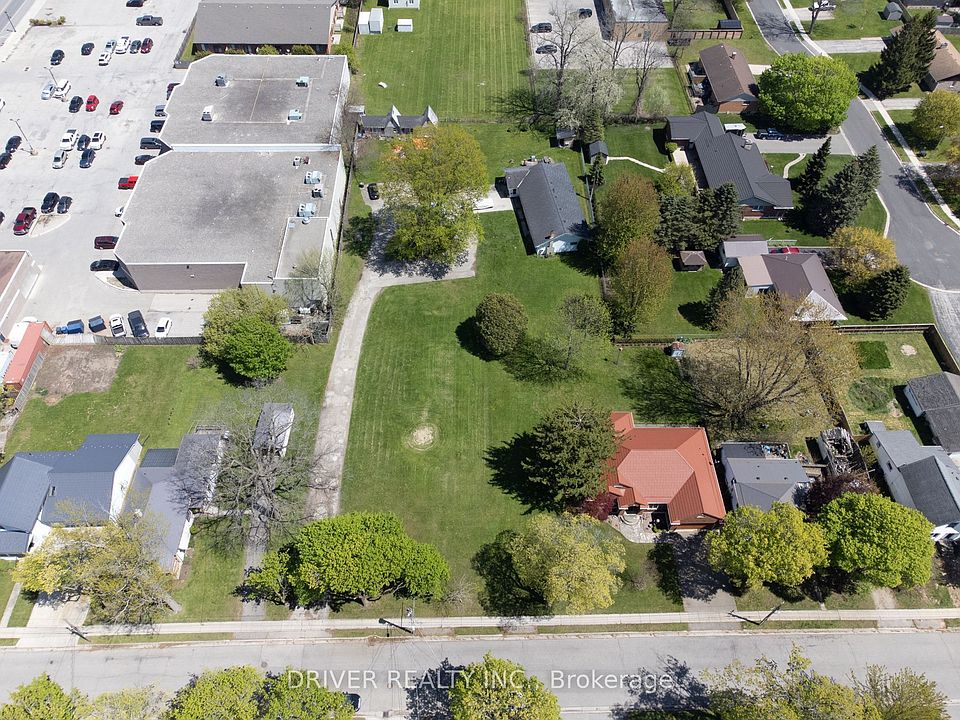 2nd image of 25 Saint George St
