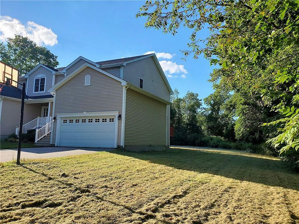 41 Old Wallum Lake Rd, Pascoag, RI 02859 Zillow