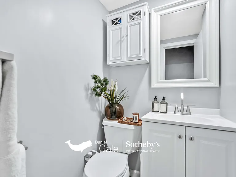 23-12 41st St #DG1 — Photo 20