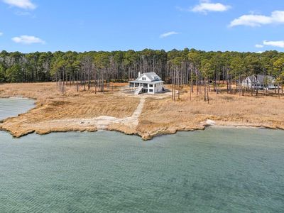 147 Galway Bay Ln, Kilmarnock, VA, 22482