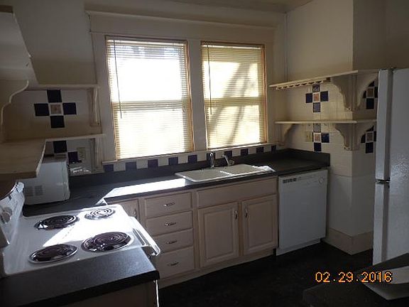 4th image of 410 S 11th St
