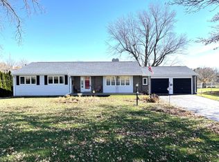 16918 Tampico Rd, Sterling, IL 61081