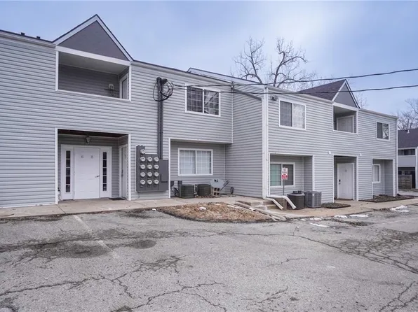 1505 W 25th Ct, Lawrence, KS 66046