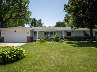 513 14th Ave, Union Grove, WI 53182