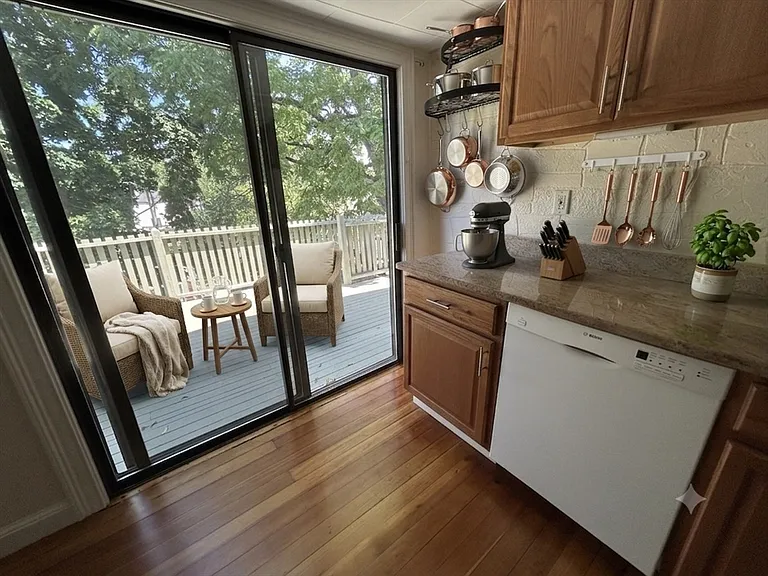 97 Court St #2 — Photo 12