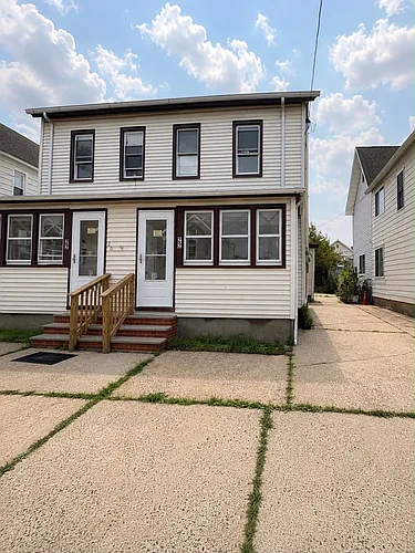 20 Leland Ave Photo 1