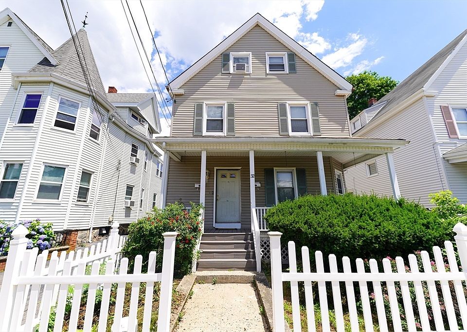 1st image of 32 Myrtle St