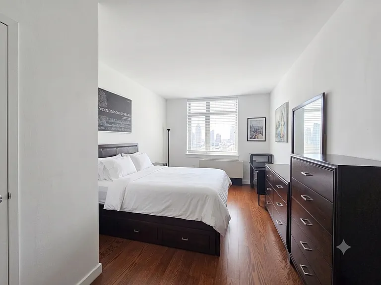 4028 College Point Blvd #Penthouse 211 — Photo 12